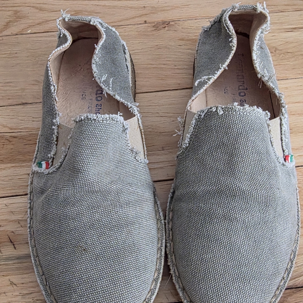 Leonardo Women's Loafers Handmade In Italy RARE.